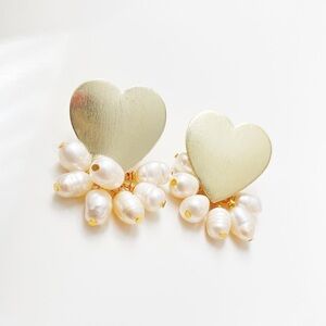 Heart & Pearls Earrings